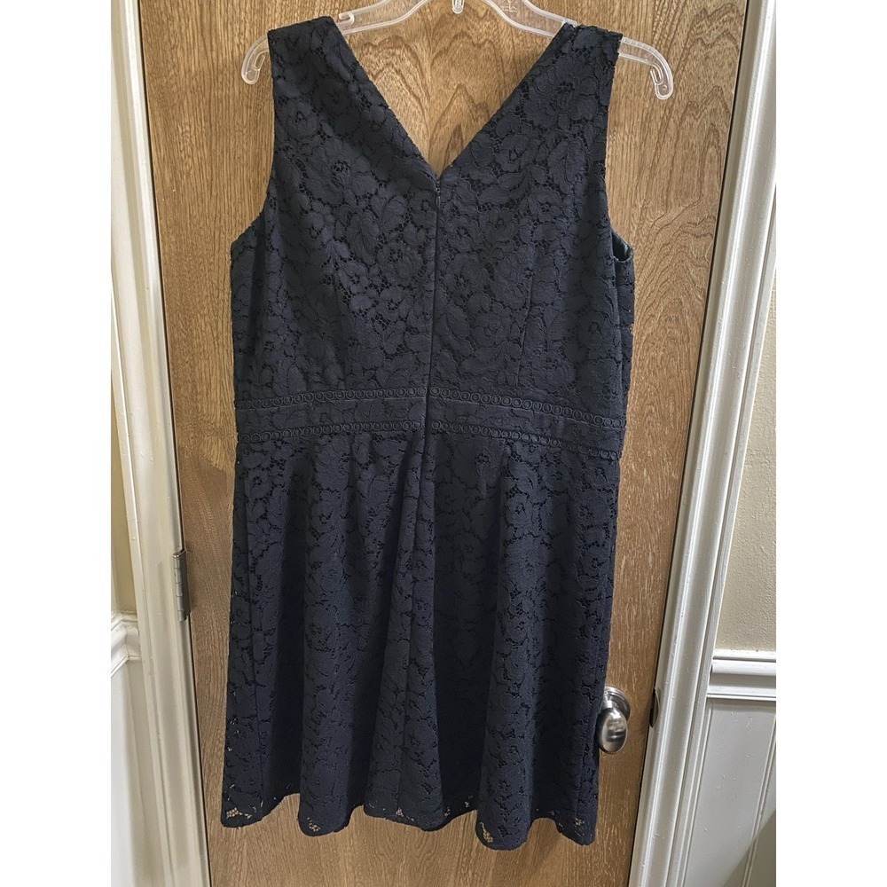 Loft Womens Little Black Dress Sz 14 Lace Fit & Flare Sleeveless Cocktail Party - Picture 2 of 9